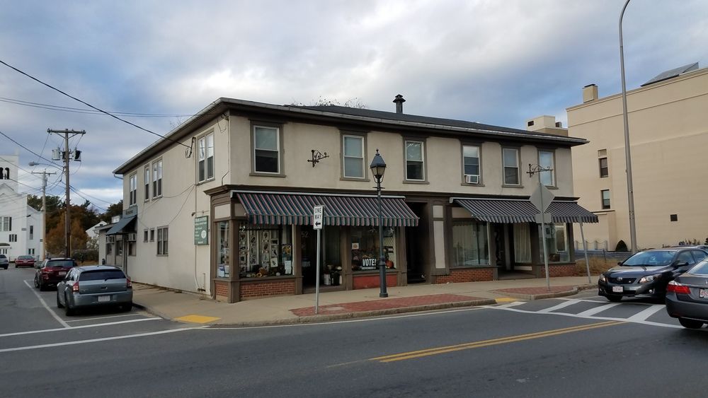 352-358 Main St, Athol, MA 01331